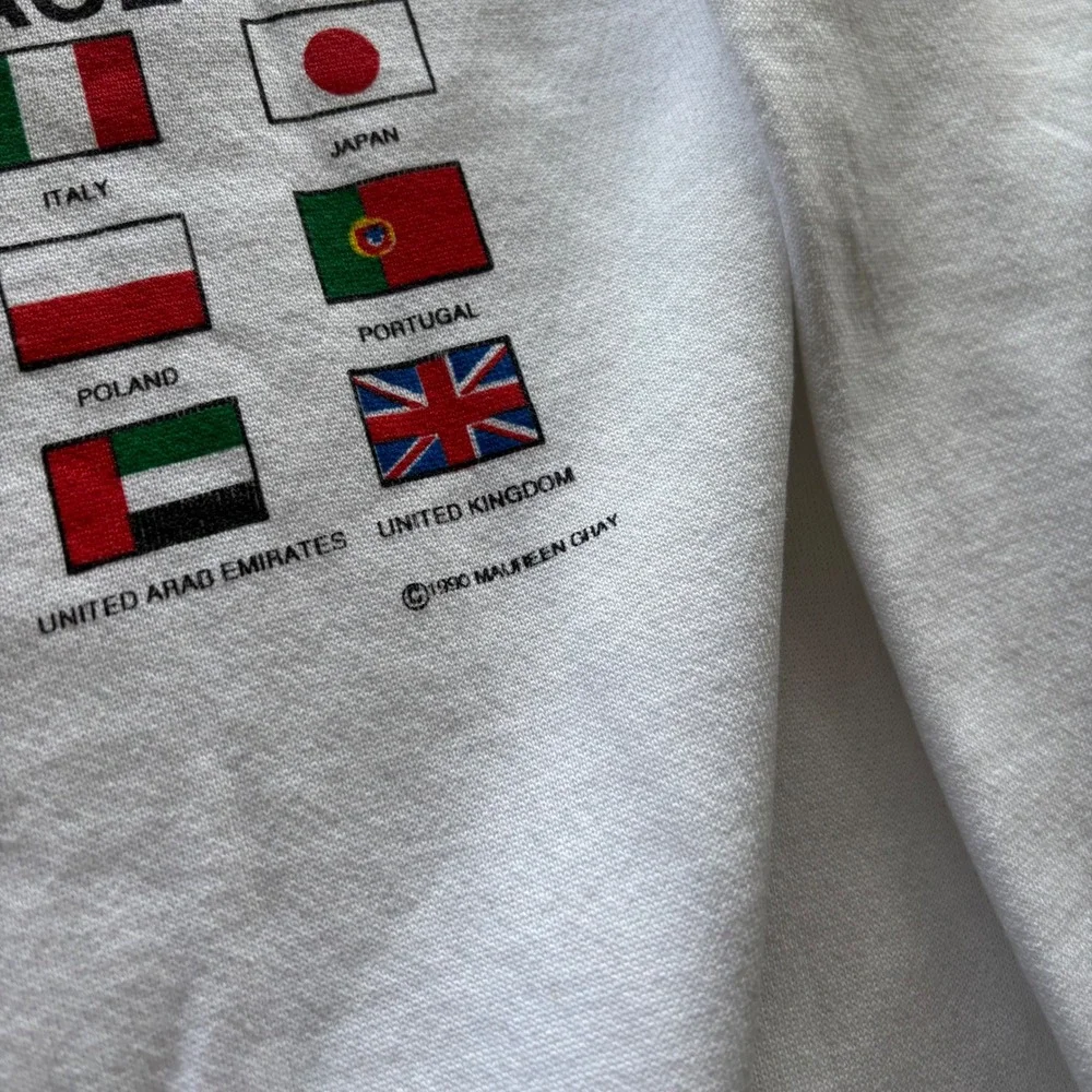 Vintage 90s Hanes Operation Desert Shield Sweatshirt‎
